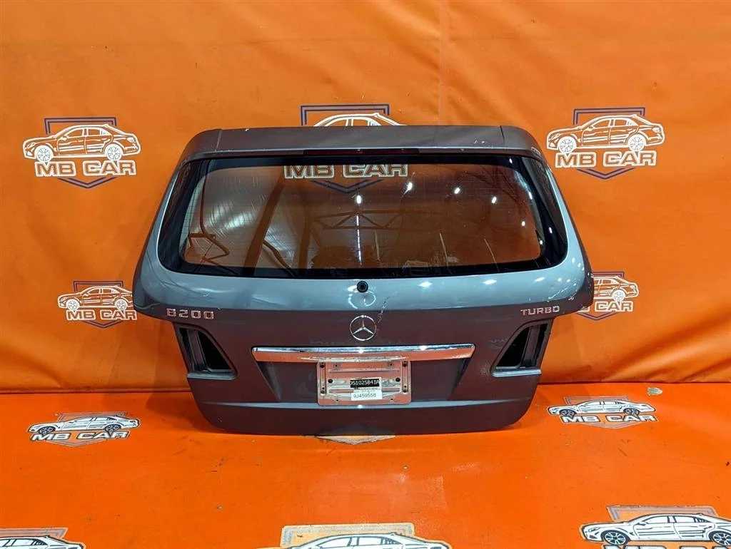 Крышка багажника Mercedes-Benz