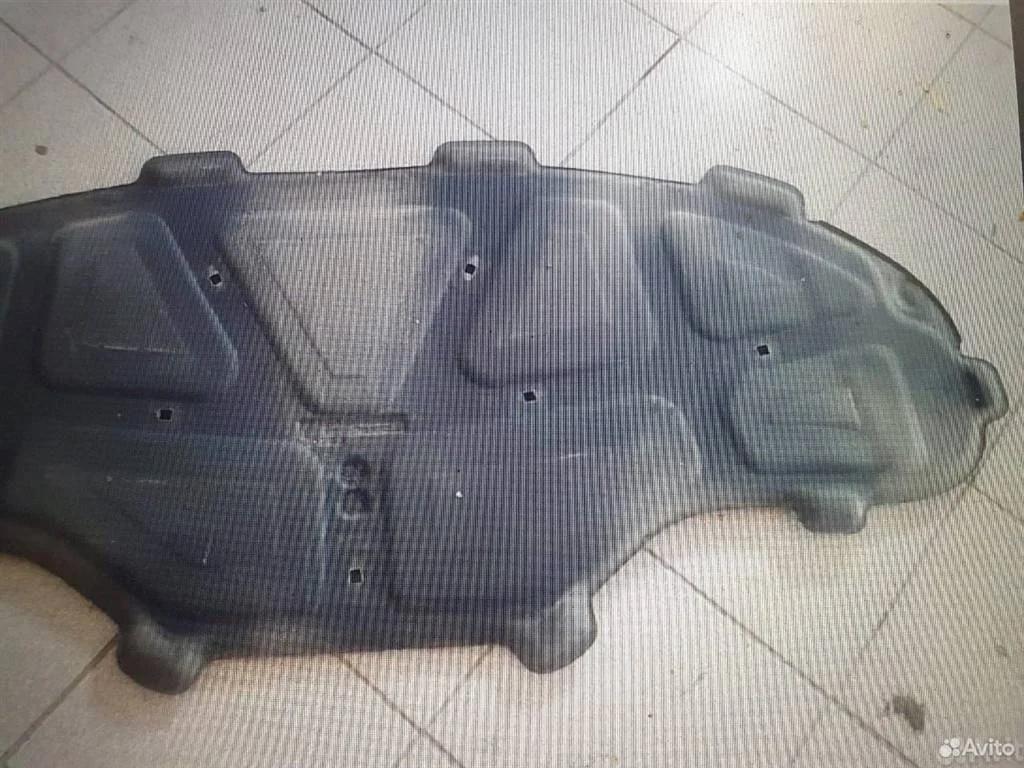 Шумоизоляция капота Audi A8 D4 (2010—2014) 4,2