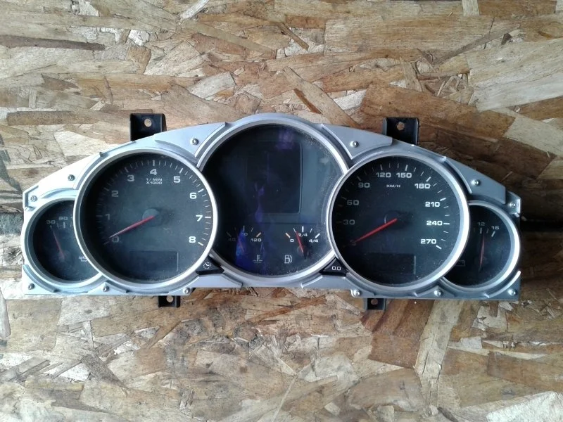 Щиток приборов Porsche Cayenne 2006 955