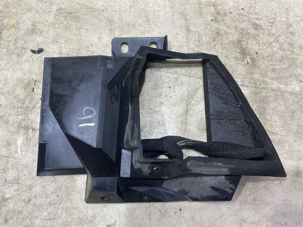 Диффузор масляного радиатора Nissan Juke F15 1.6T