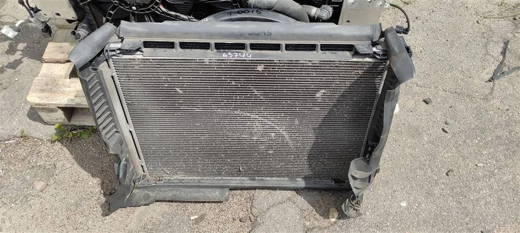 Кассета радиаторов A0995002003  2.0 Бензин Merced