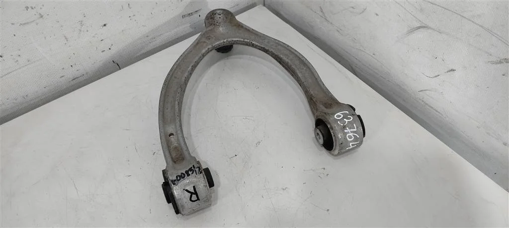 Рычаг передний правый A2053305601  2.0 Бензин Mer