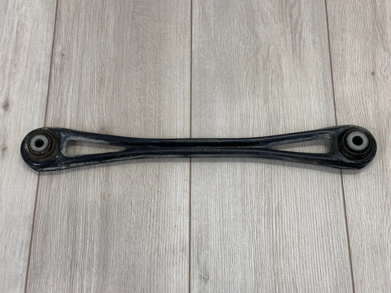 Рычаг подвески Audi Q7 2007-2015 4L