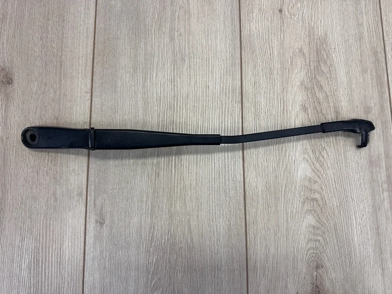 Поводок стеклоочистителя VW Touareg NF 2010 7P