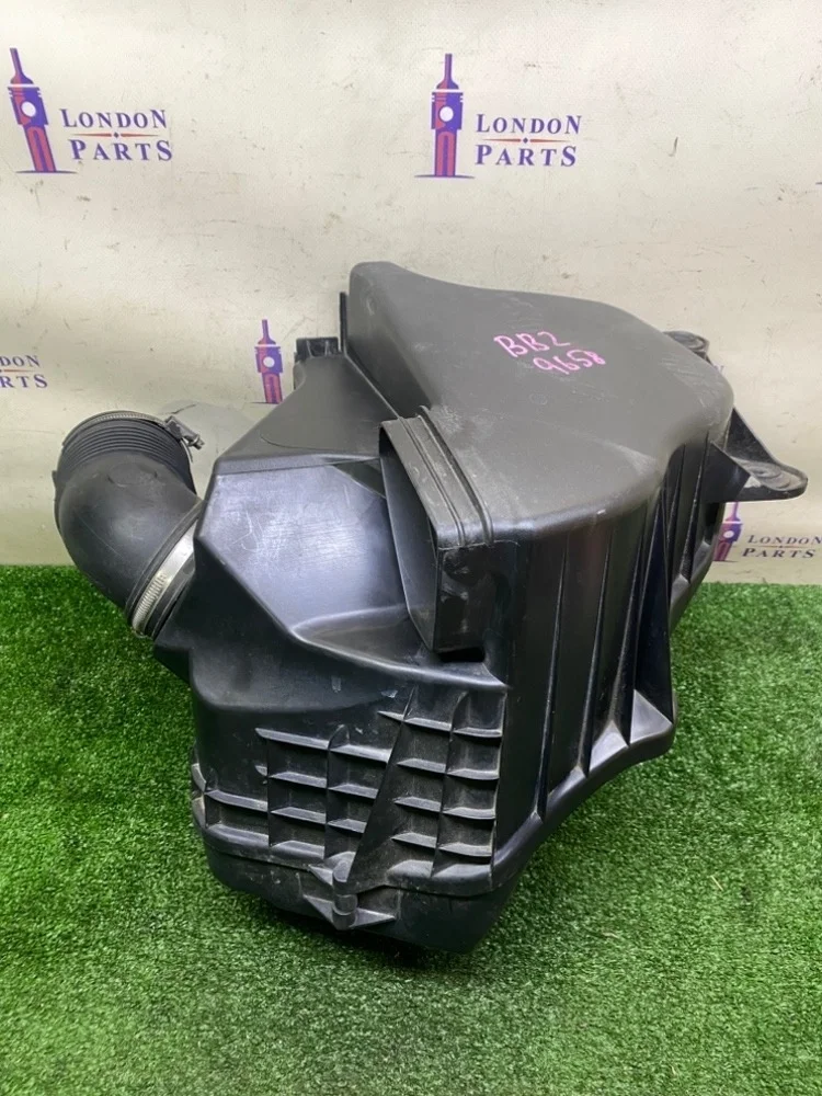 Корпус воздушного фильтра BMW 320i E90