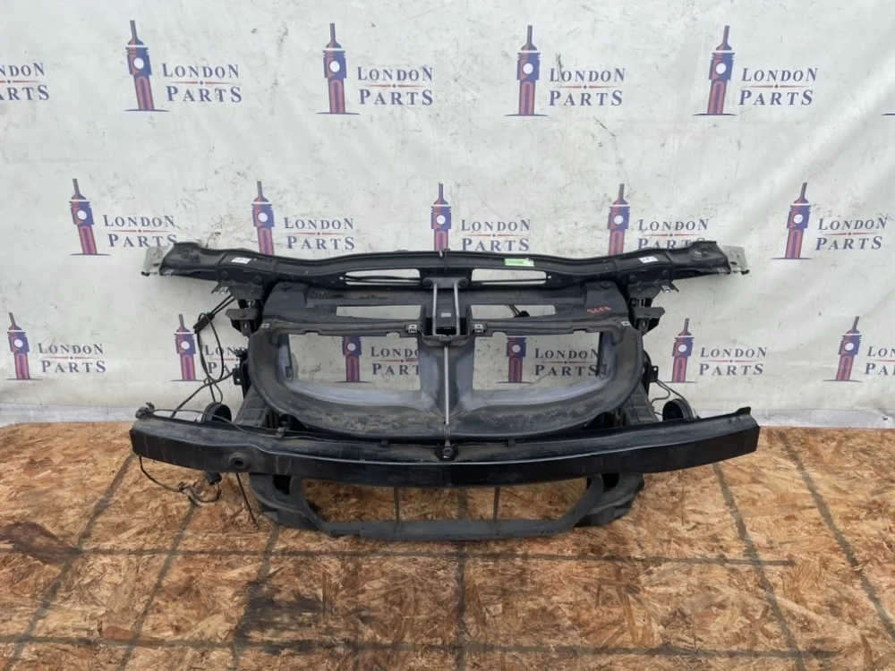 Передняя панель BMW E90