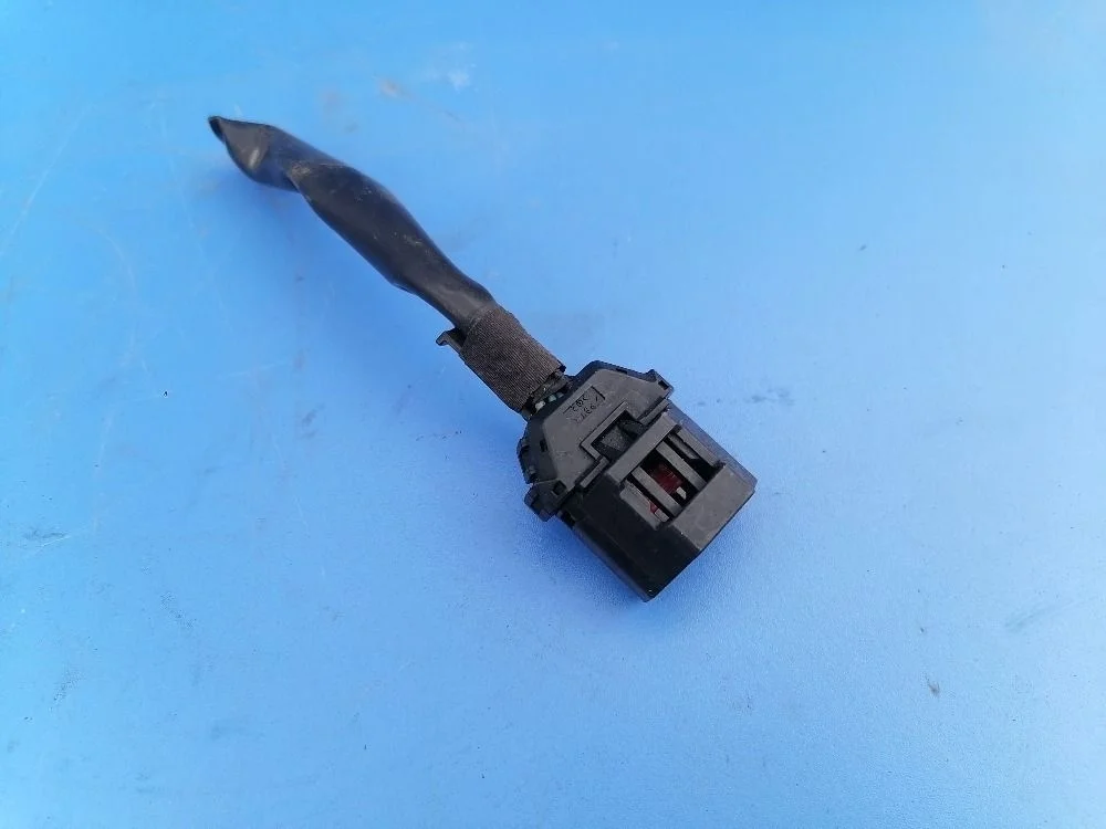 Разъем/фишка Mazda 3 BM рестайлинг (2016—2019) PE2018100