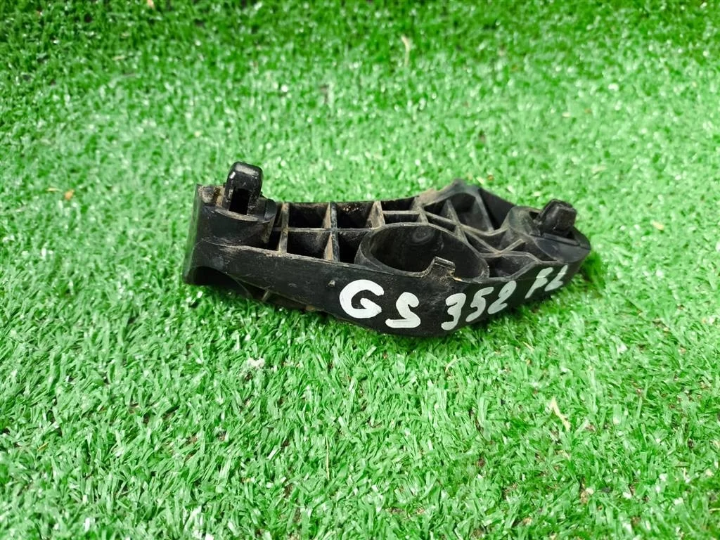 Б.у. крепление бампера перед LEXUS GS350 GRS191 LEXUS GS350 GRS191