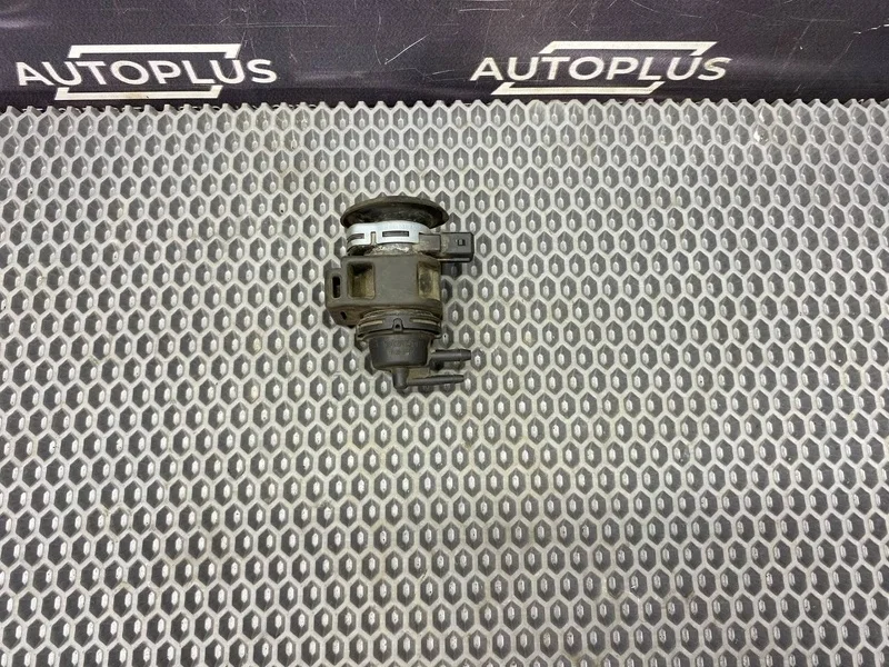 Клапан управления турбиной Renault Megane 2008 8200575400 УНИВЕРСАЛ 1.5 K9K