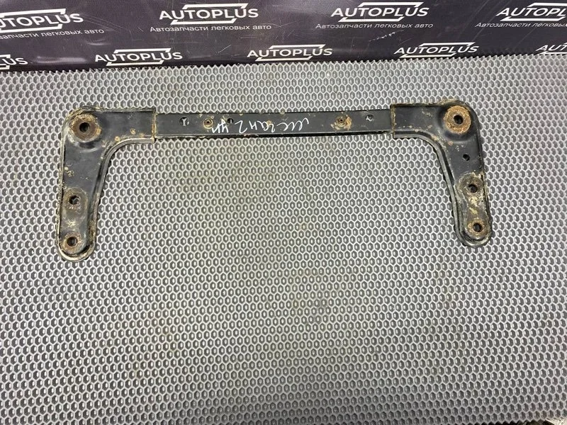 Балка под радиатор Renault Megane 2008 8200860101 УНИВЕРСАЛ 1.5 K9K