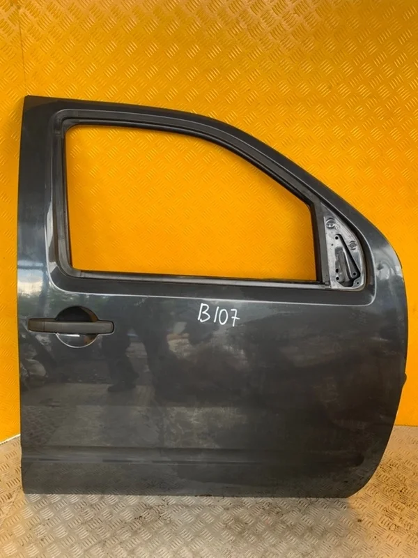 Стекло двери передней правой Nissan Navara (D40) 2004-2015 2008 80300EB310 ПИКАП 2.5 D YD25DDTI