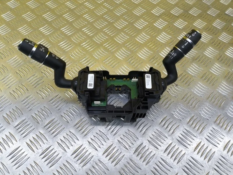 Переключатель подрулевой (стрекоза) Land Rover Range Rover Evoque I (2011-2018) 2016 LR024627 2.0 D 204DTD