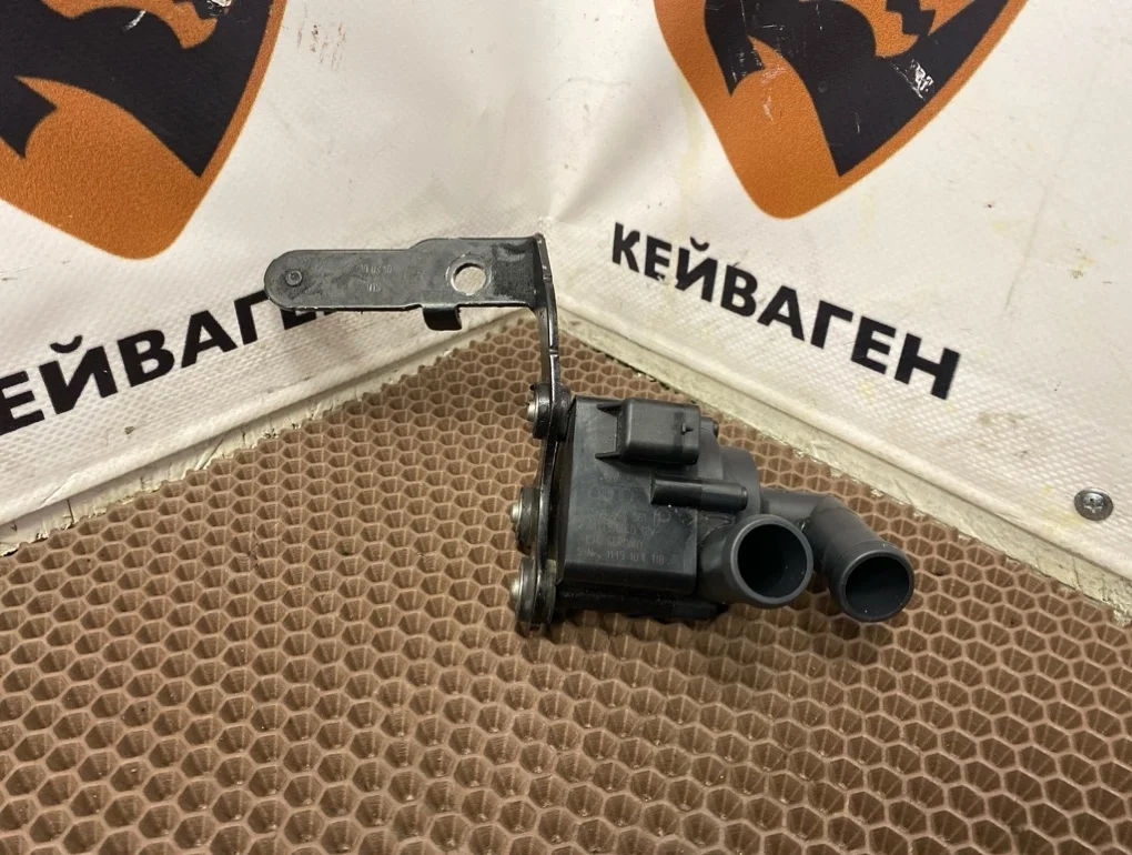 Дополнительный насос Volkswagen Passat 2009 B6