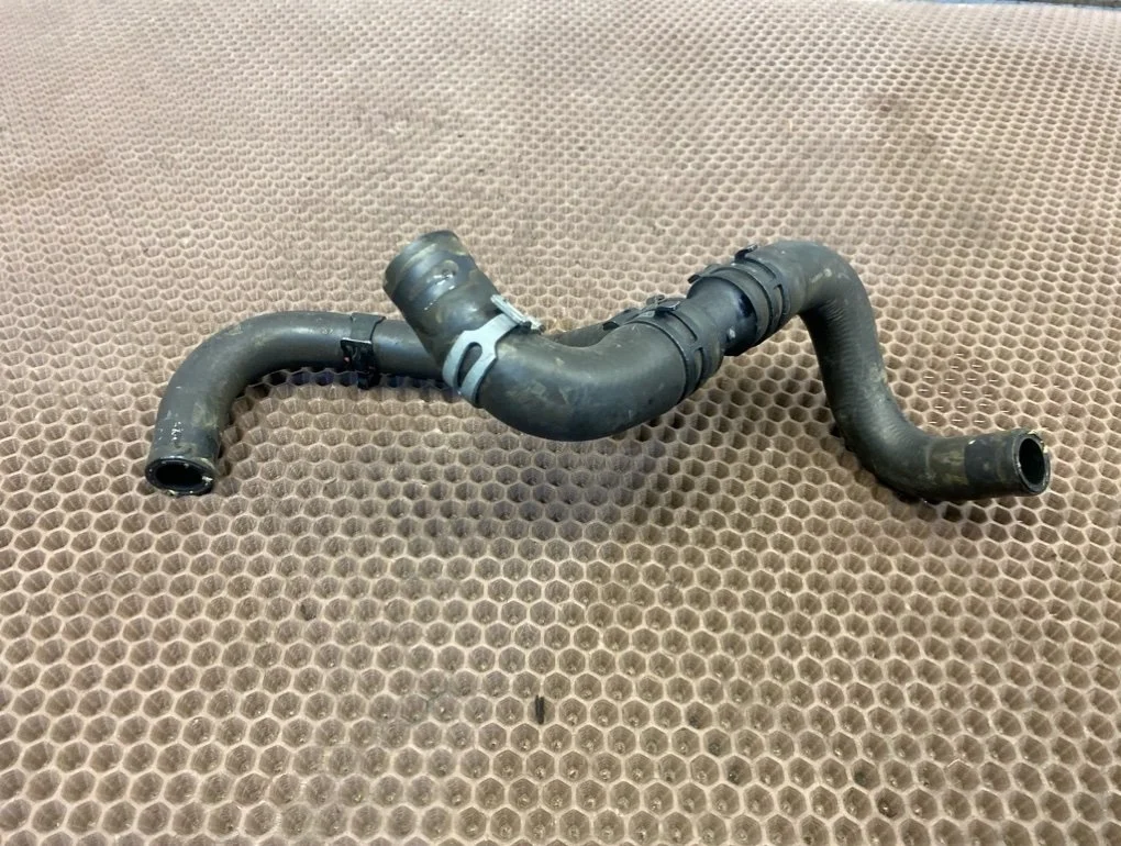 Патрубок системы охлаждения Volkswagen Tiguan 2016 5N