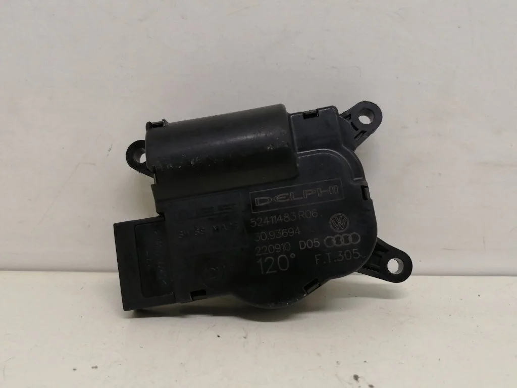 Сервопривод заслонок печки Audi Q7 2010 4L