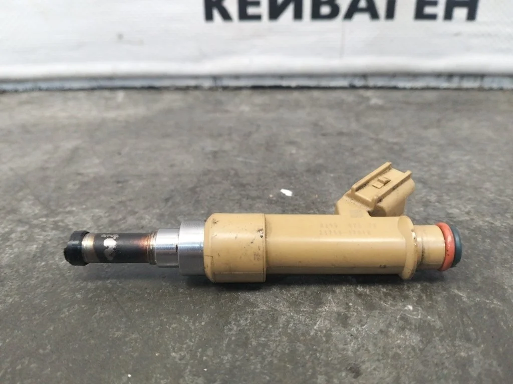 Форсунка топливная Toyota Corolla E150