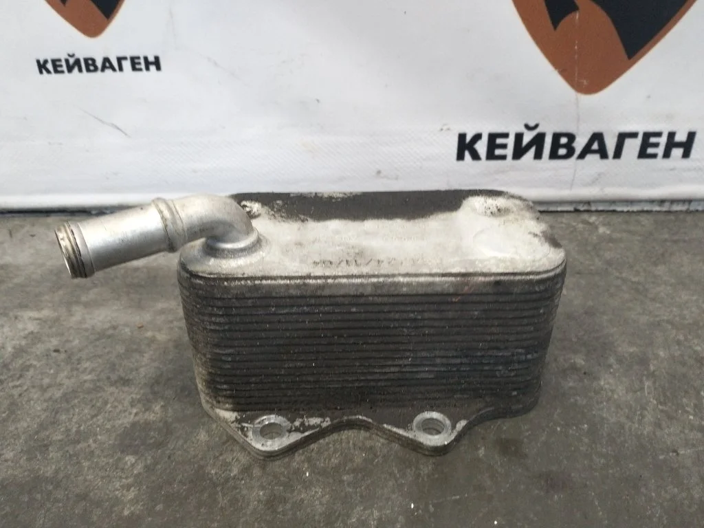 Теплообменник масляного фильтра Volkswagen Passat 2004 B6