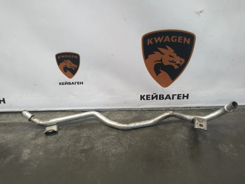 Трубка охлаждения Audi A8 2009 D4