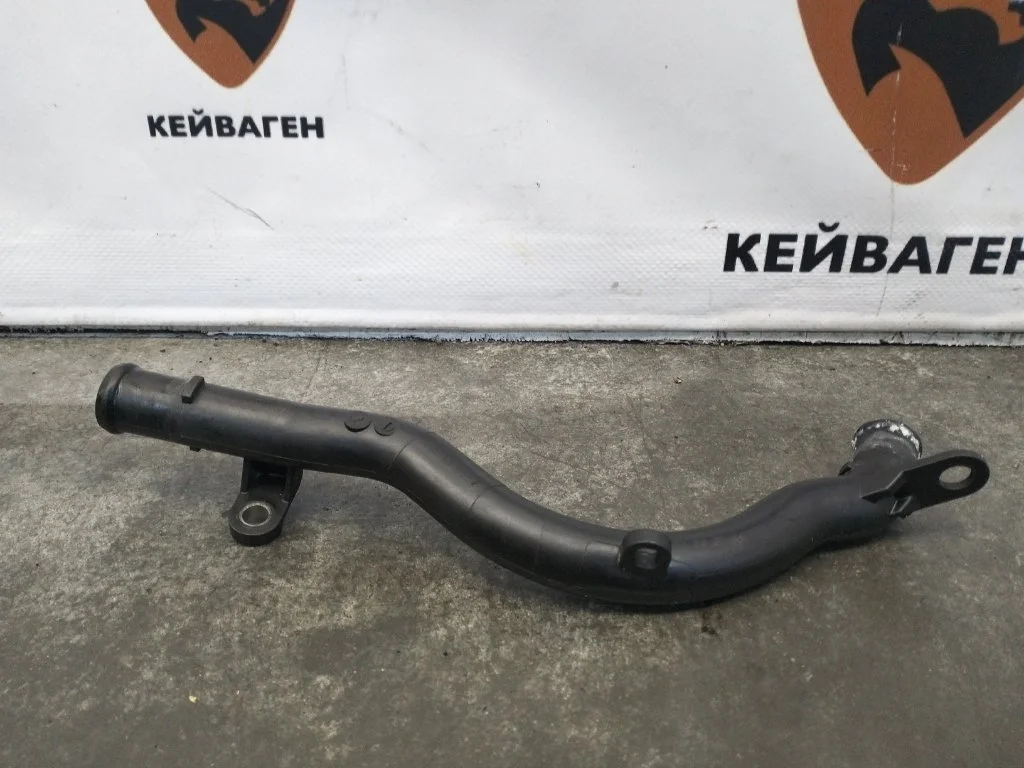 Трубка охлаждения Audi Q7 2010 4L