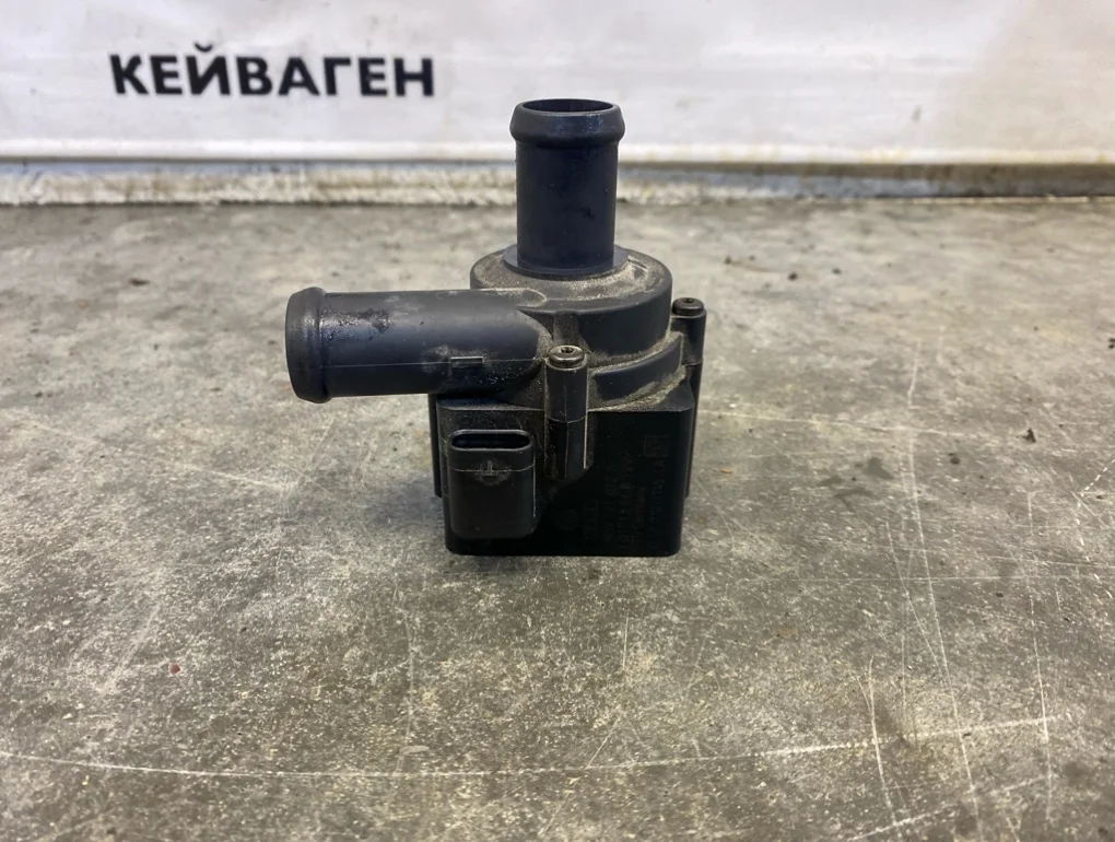 Дополнительный насос Audi A8 2010 D4