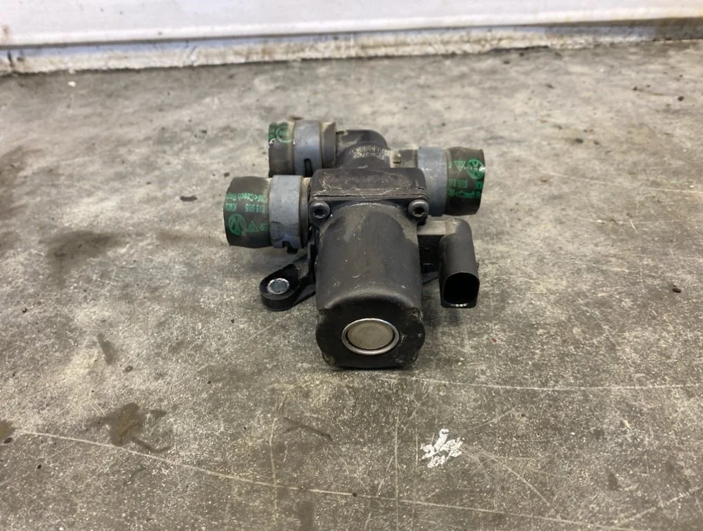 Клапан отопителя Audi Q7 2014 4L