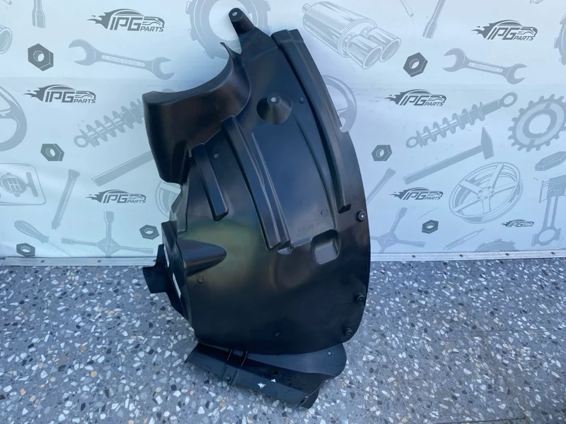 Подкрылок передний левый передняя часть Mercedes-benz GLK X204