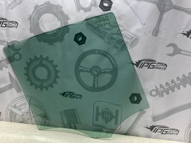 Стекло задней левой двери опускное Mercedes-benz 2005 W164