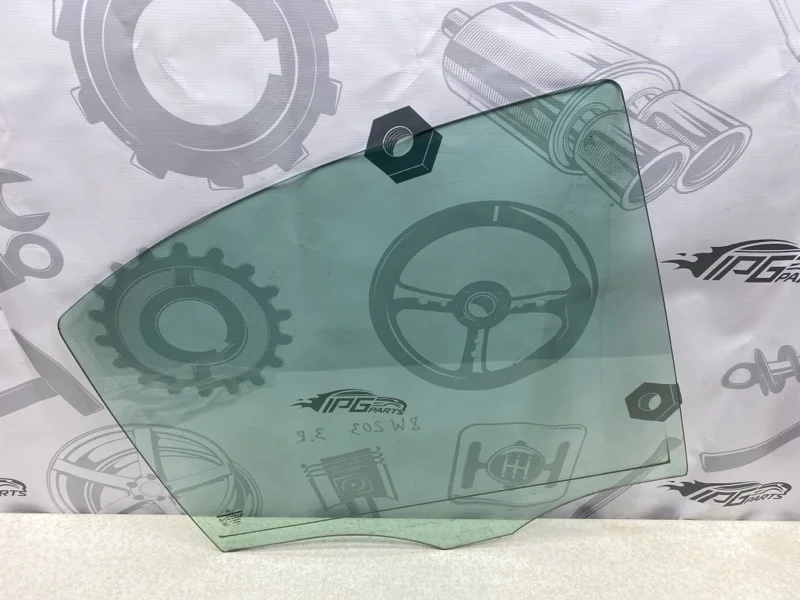 Стекло задней правой двери опускное Mercedes-benz 2005 W203