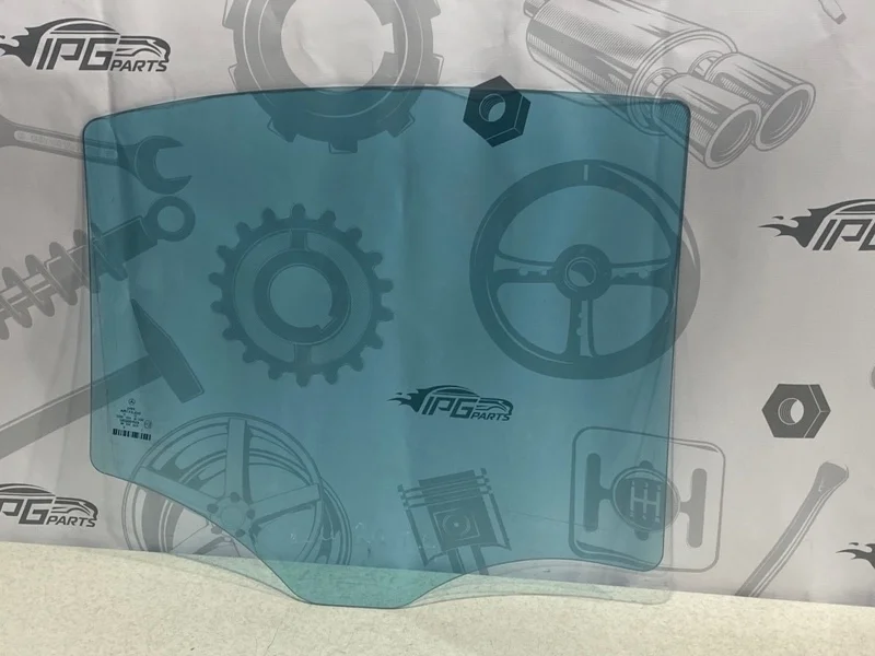 Стекло задней левой двери опускное Mercedes-benz 2002 W211