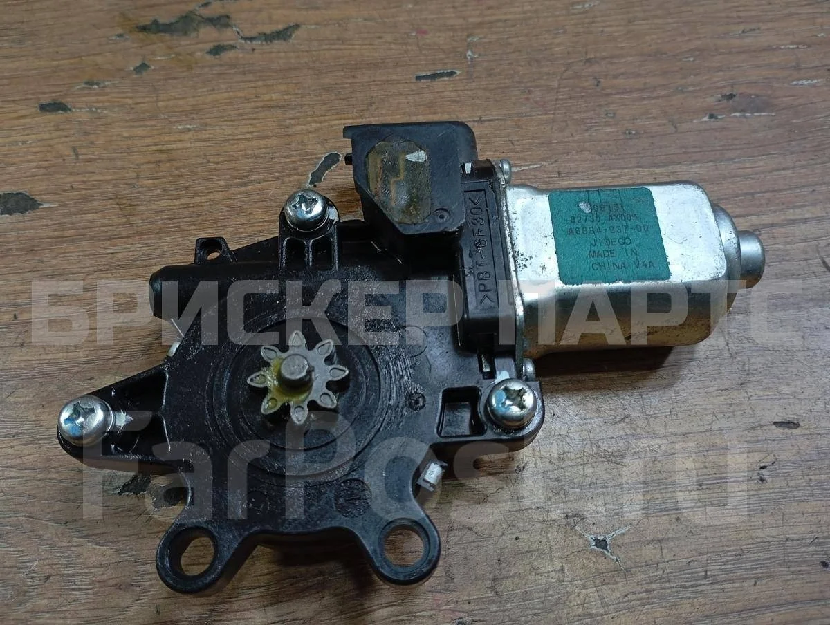 Моторчик стеклопод. Ниссан Тиида 1  C11