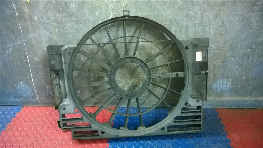 диффузор вентилятора BMW X5 E53