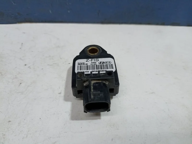 Датчик Airbag Kia Ceed 2012 959200A100 ED 1.6 G4FC