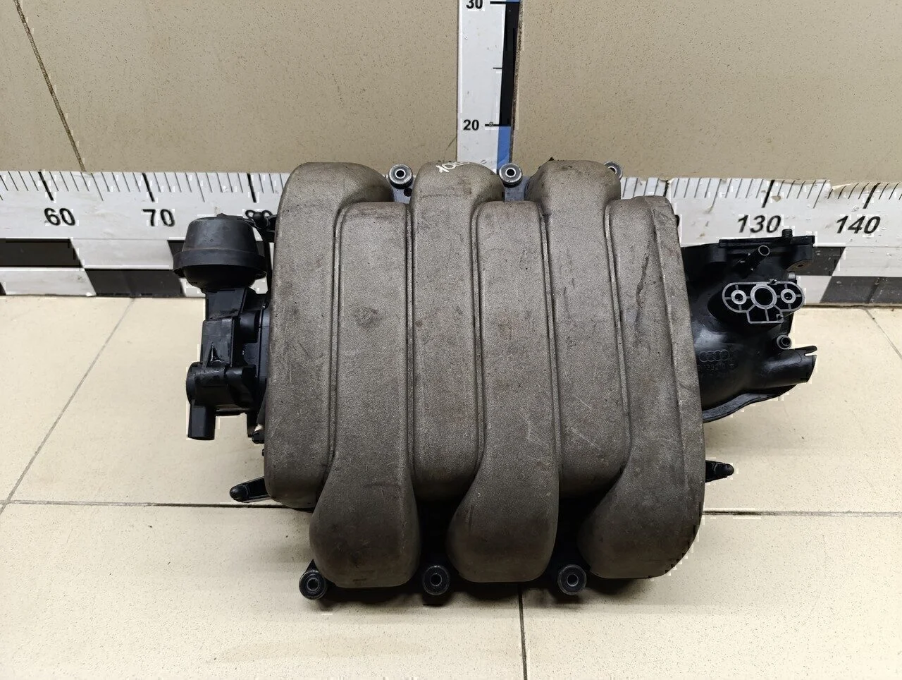 Коллектор впускной A6 [C6,4F] 2005-2011