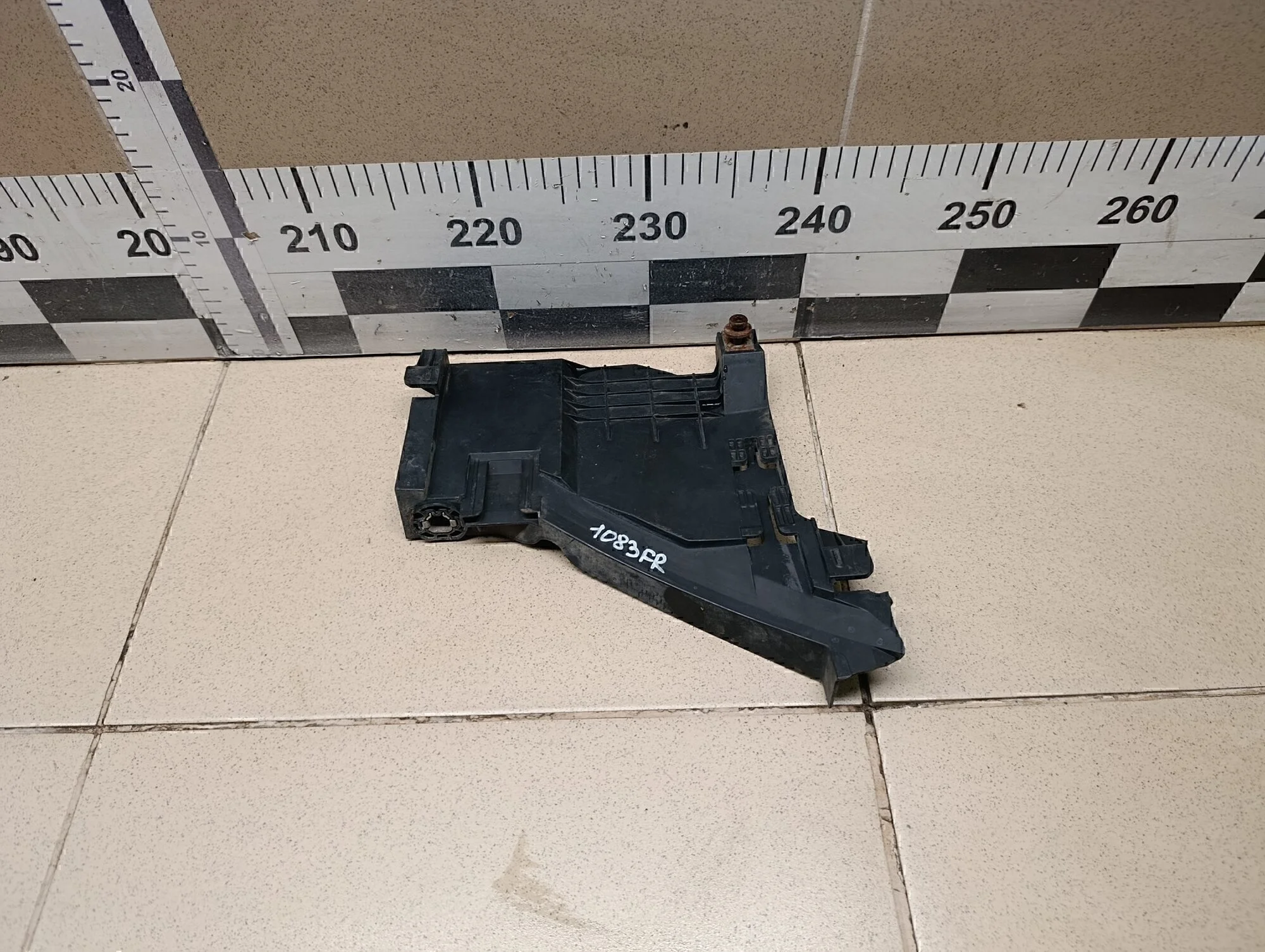 Кронштейн крепления фары A5/S5 [8T] Coupe/Sportback 2008-2016