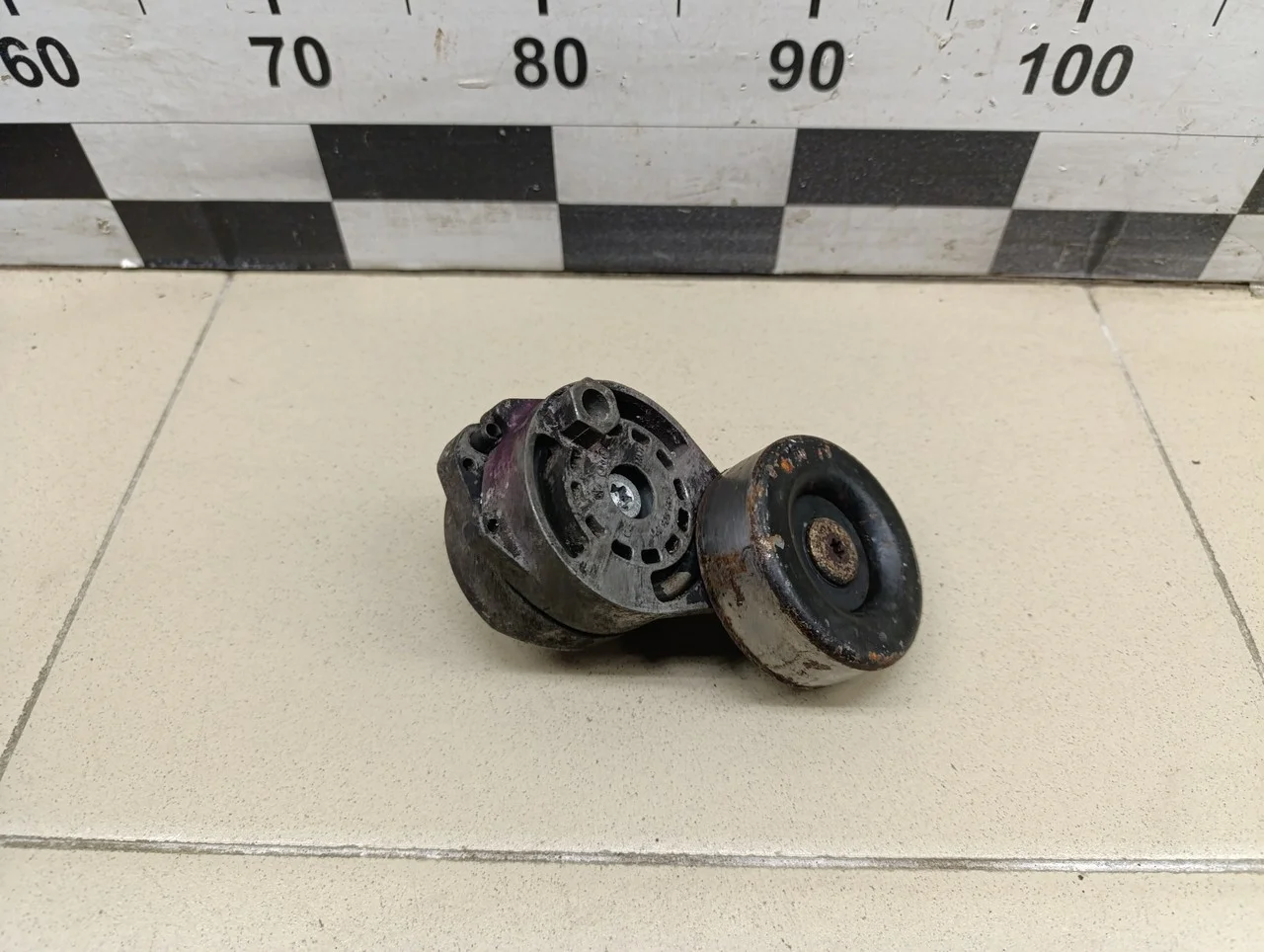 Натяжитель ремня A4 [B7] 2005-2007