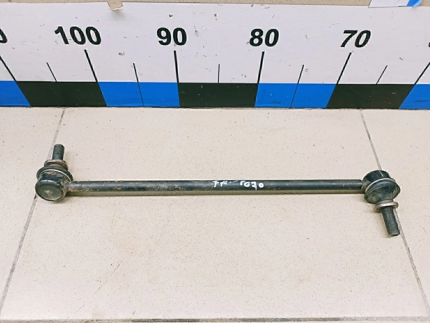 Стойка переднего стабилизатора RAV 4 2013-2019