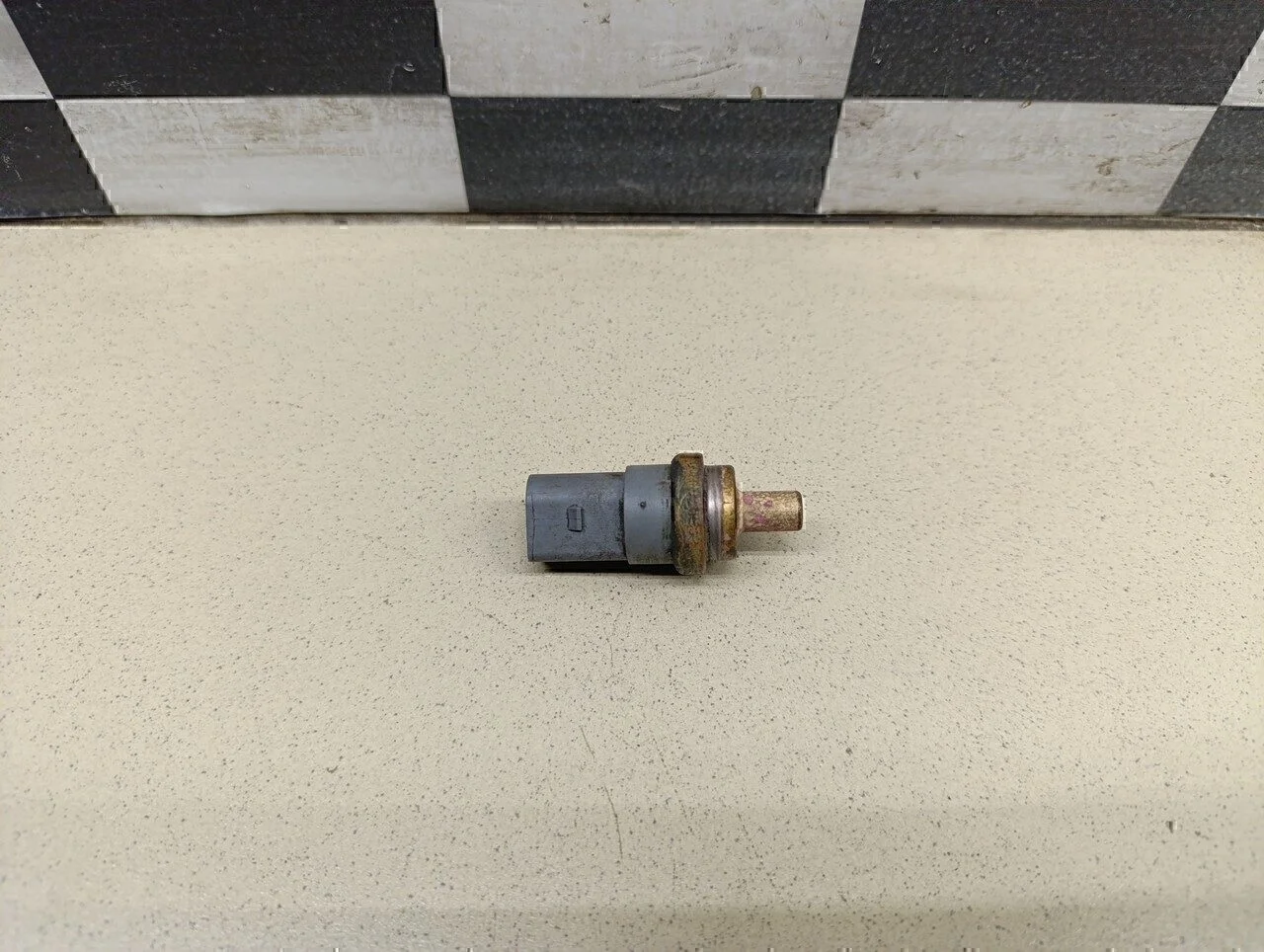 Датчик температуры A3 (8L1) 1996-2003