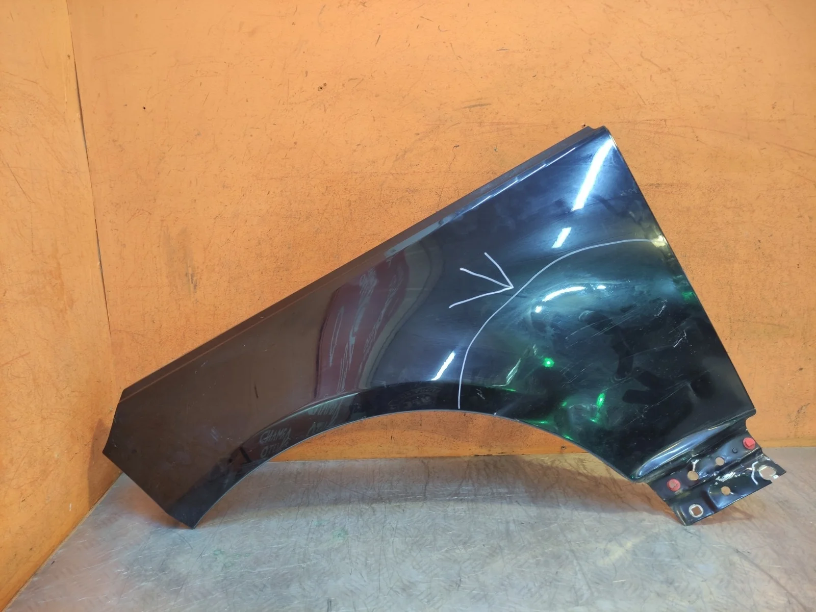 Крыло Land Rover Range 2012-2022 4 L405