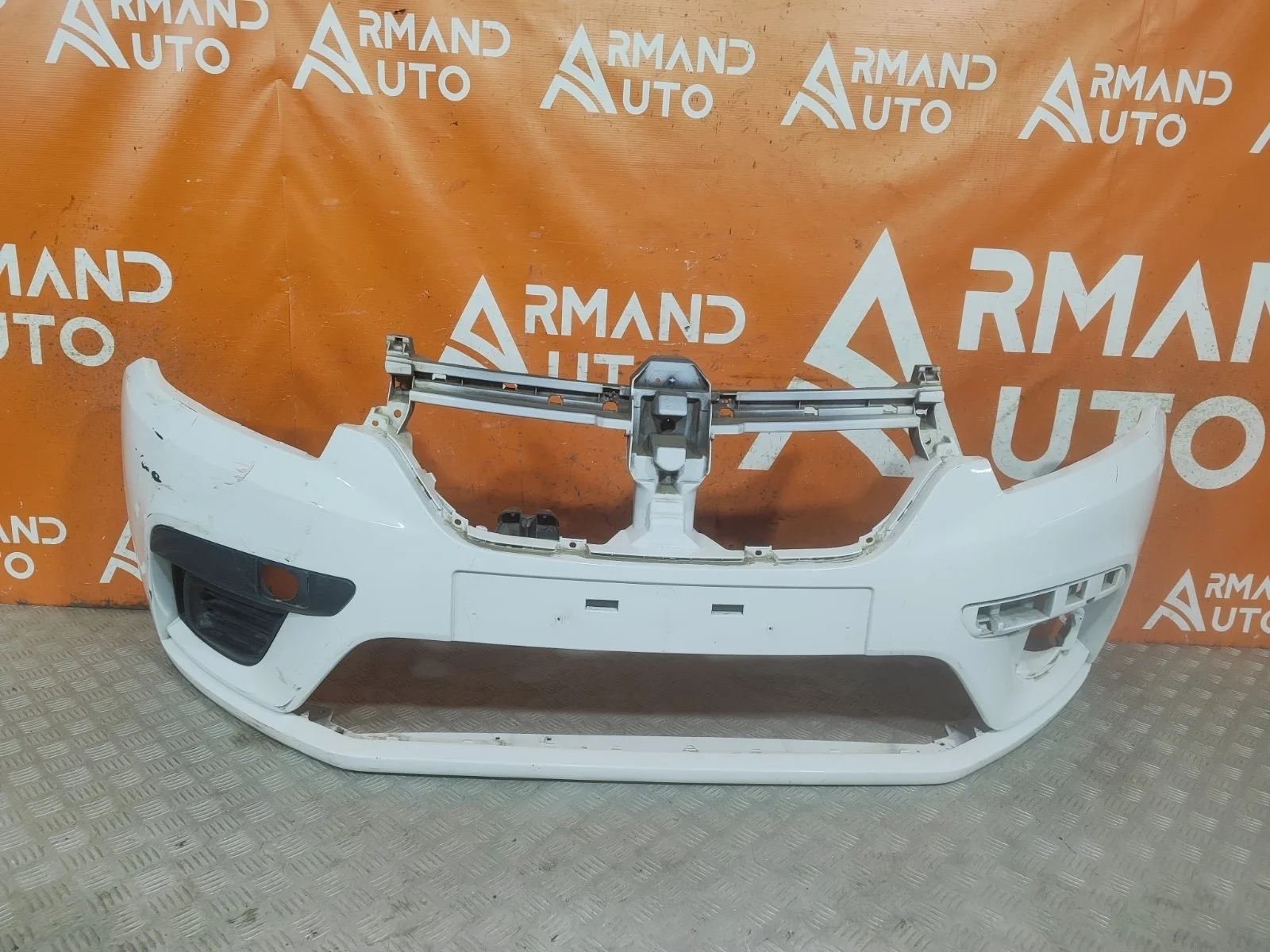 Бампер Renault Logan 2018-2022