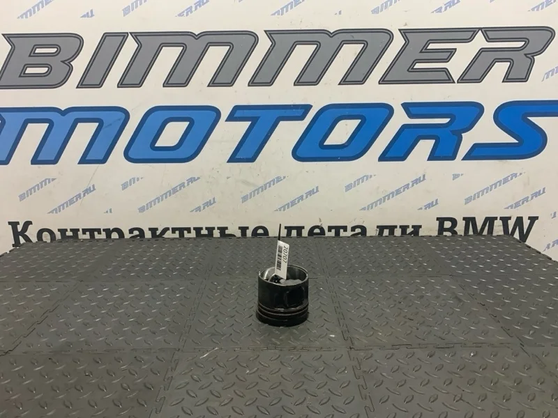 Поршень BMW 3 11257805329 E93 N57D30