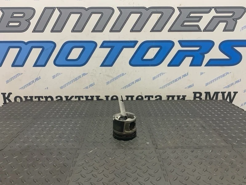 Поршень BMW 5 11257805329 F10 N57D30