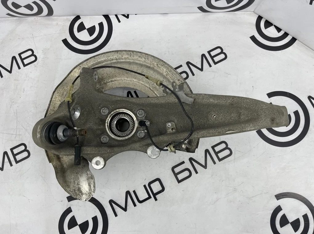 Кулак поворотный BMW 740Ld xDrive 2020 G12 LCI