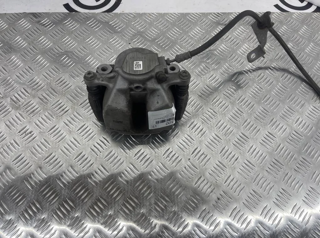 Суппорт тормозной BMW X3 LCI xDrive20i 2022 G01