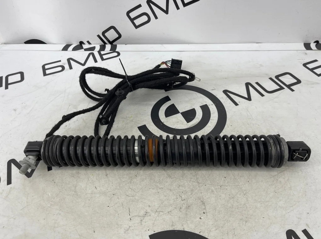 Амортизатор крышки багажника BMW 7-series F02