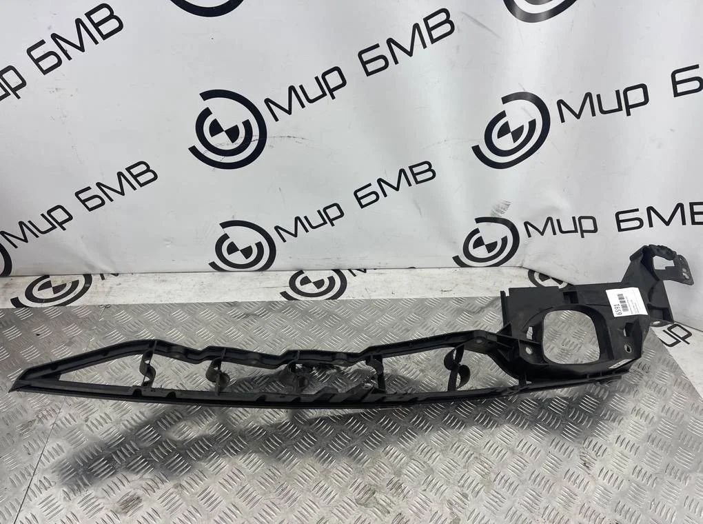 Кронштейн крыла BMW X5 E70