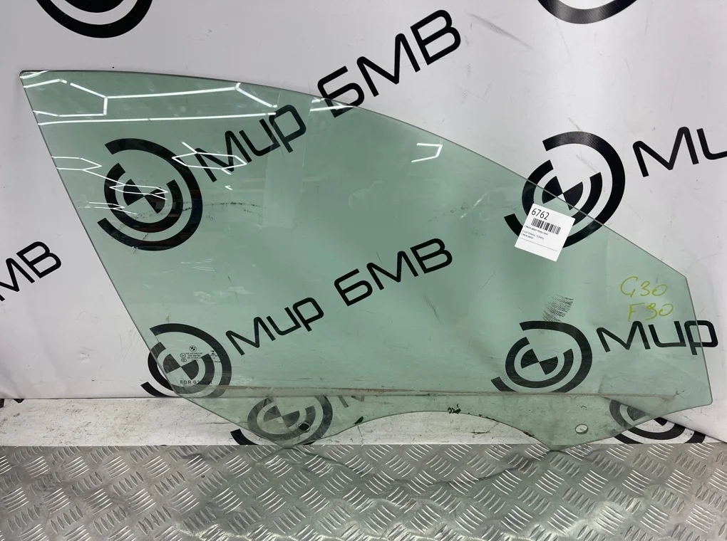 Стекло двери BMW 5 - series G30