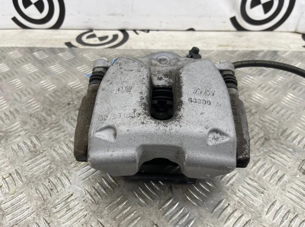 Суппорт тормозной BMW X3 xDrive20d 2021 G01