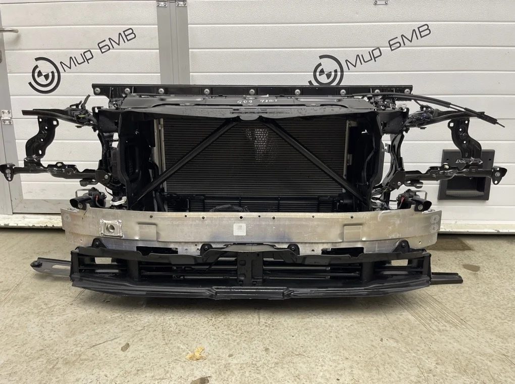 Передняя панель в сборе BMW X7 xDrive40d LCI 2023 G07