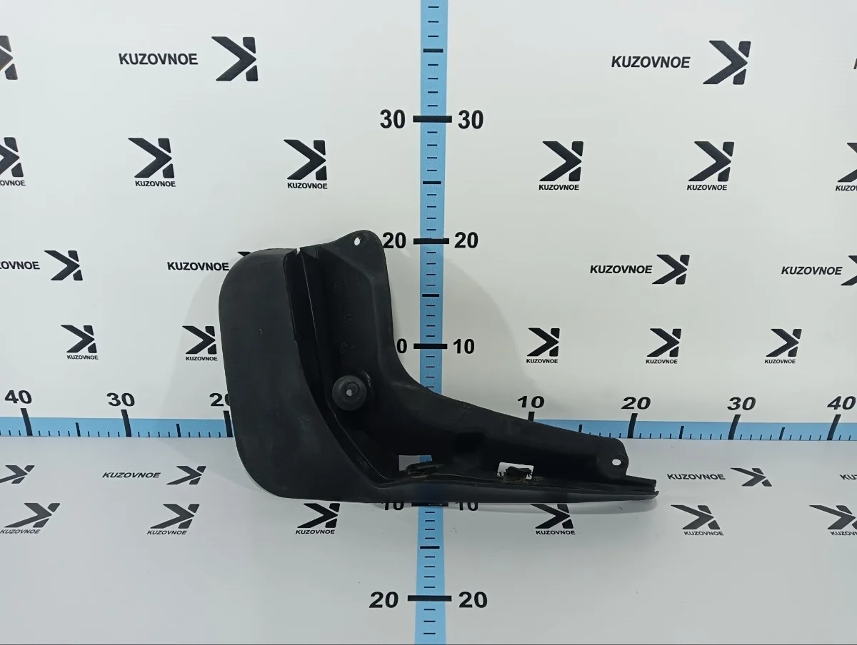 Брызговик Ford Focus 2015 CB8