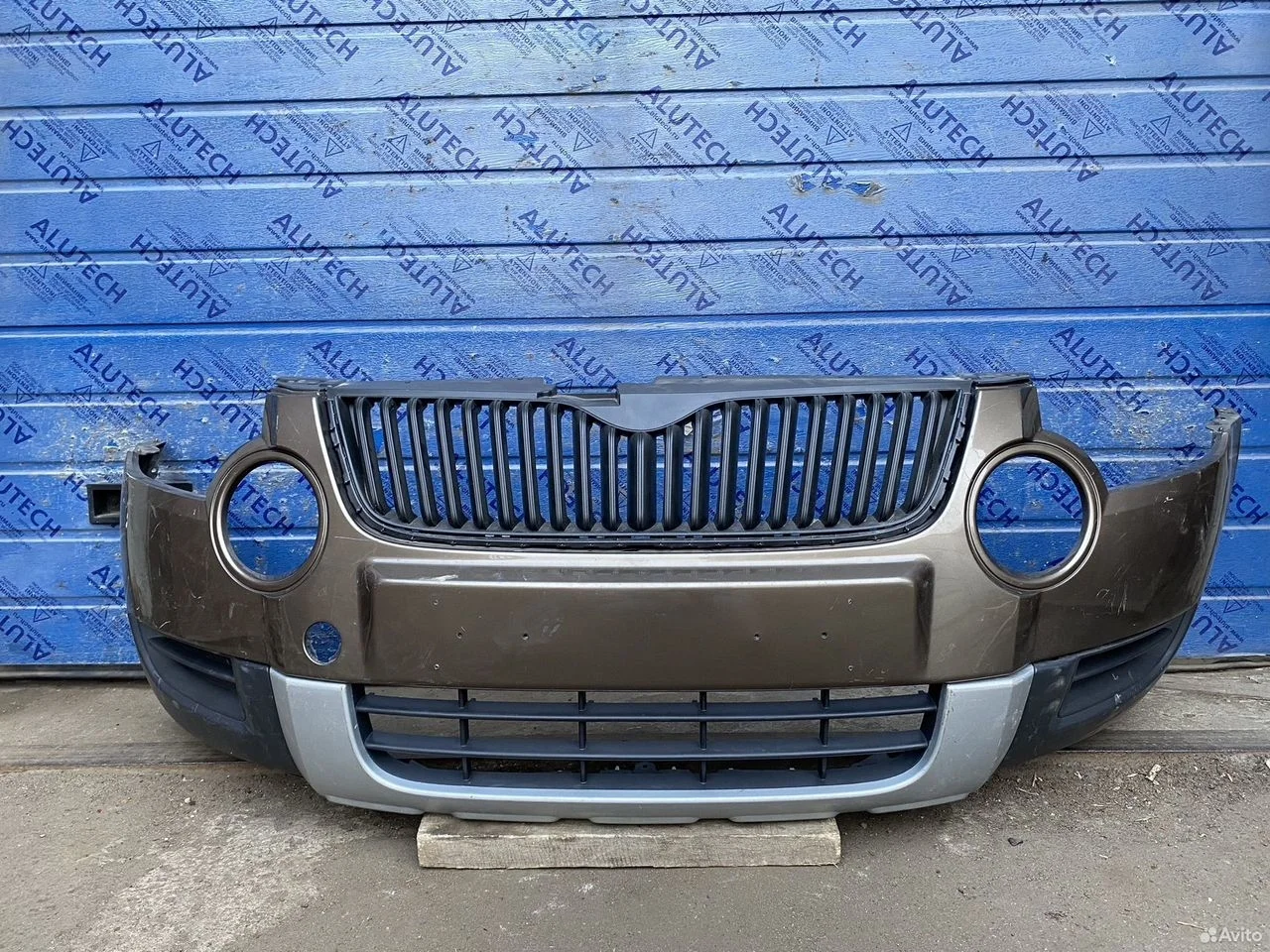 Бампер передний skoda yeti